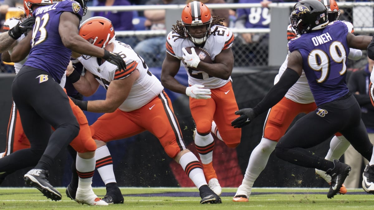 Ravens Rival Browns Sign RB Kareem Hunt to Replace Injured Nick Chubb -  Sports Illustrated Baltimore Ravens News, Analysis and More