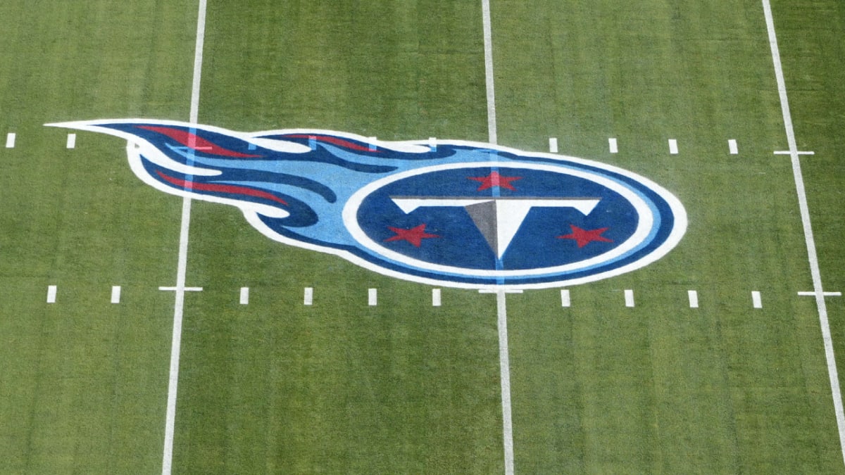 My buddy sent me a picture of the turf installed at Nissan Stadium as of  this weekend. : r/Tennesseetitans