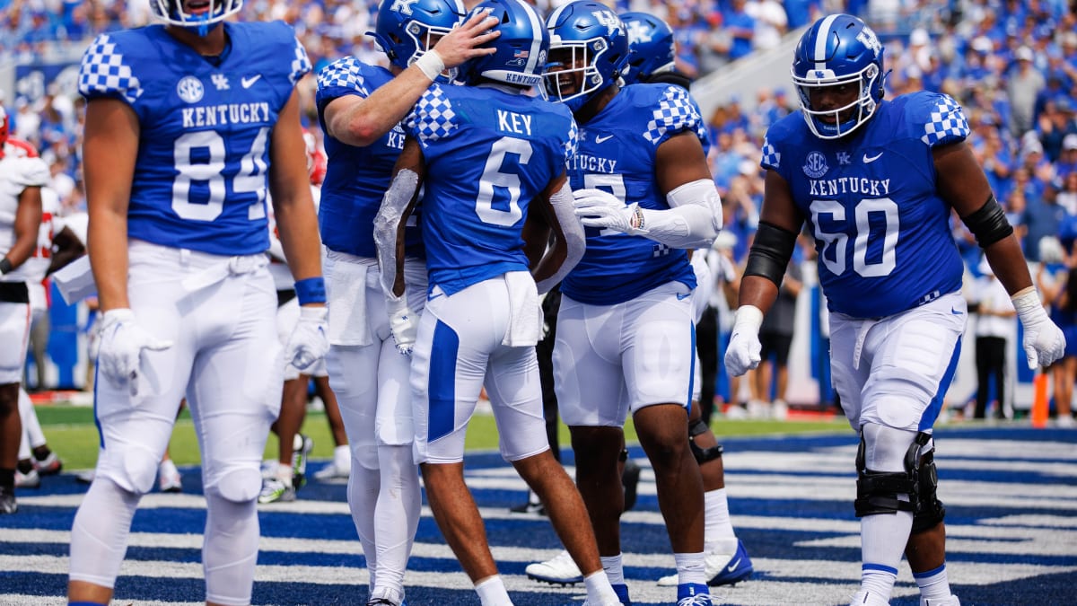 Who's In, Who's Out For No. 3 Tennessee vs No.19 Kentucky - Sports  Illustrated Tennessee Volunteers News, Analysis and More