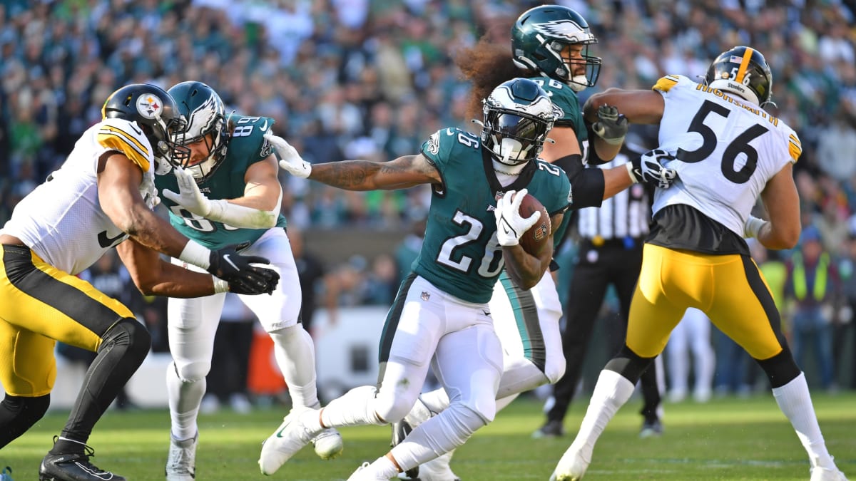 Eagles move to 8-0 after slipping past the Texans – Philly Sports