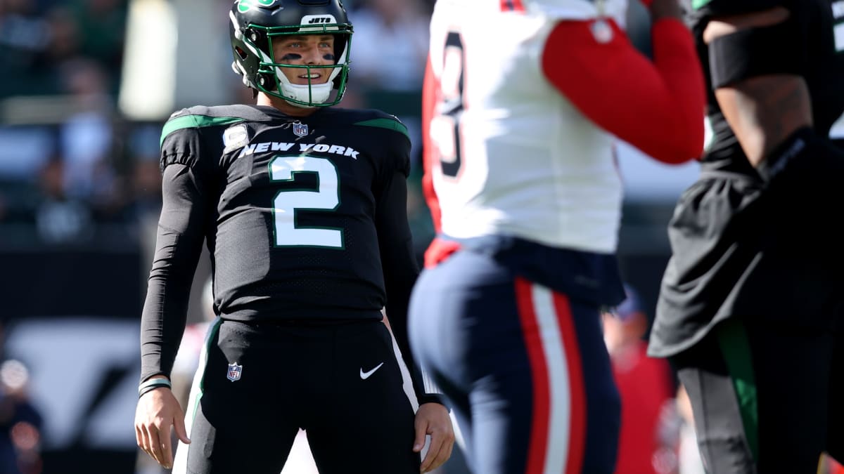 New York Jets Make Controversial Decision At Quarterback For Week