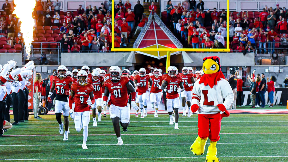 Louisville Football Signs Four During '22 National Signing Day - Sports  Illustrated Louisville Cardinals News, Analysis and More