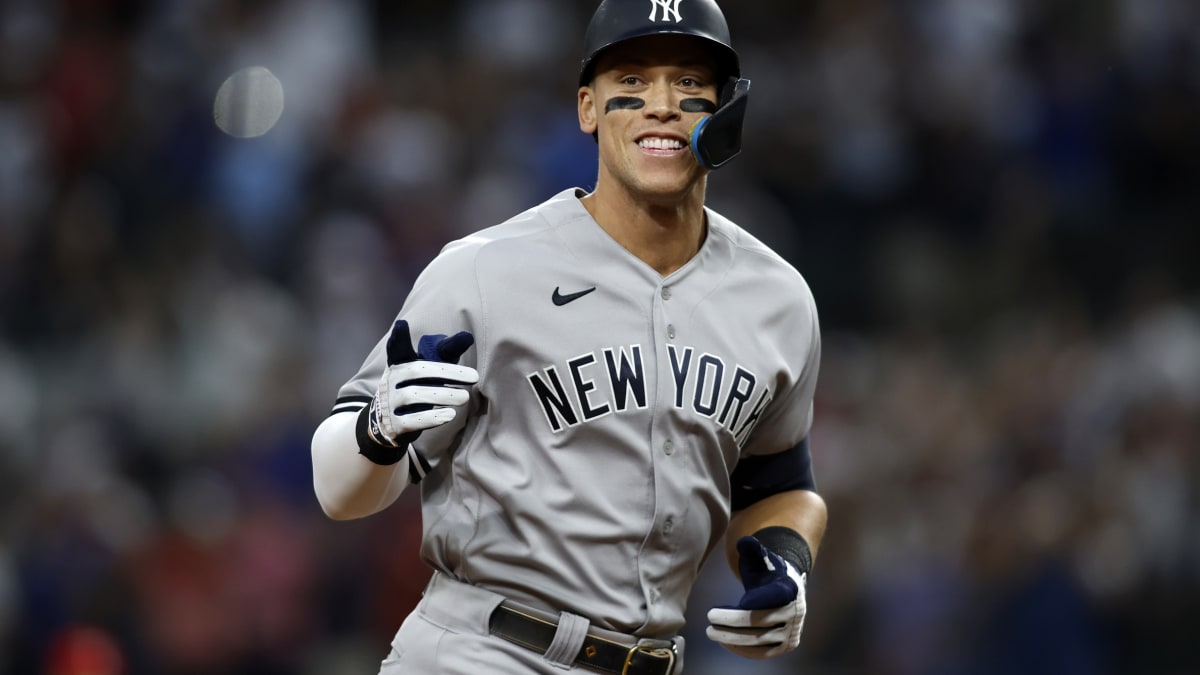 SF Giants land coveted free agent OF (but sorry, it's not Aaron Judge)