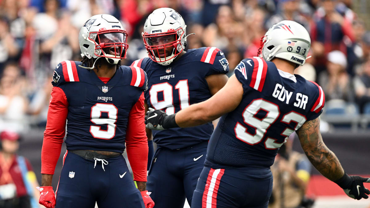 New England Patriots 7-Round Mock Draft: Defensive Star at Linebacker or  Cornerback? - Sports Illustrated New England Patriots News, Analysis and  More