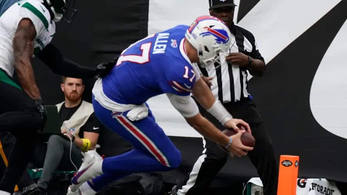 Bills offense flops, Josh Allen throws two picks in 20-17 loss to Jets