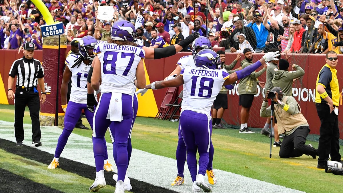 Vikings' Justin Jefferson Snubs Adam Thielen's 1-Handed TD Grab