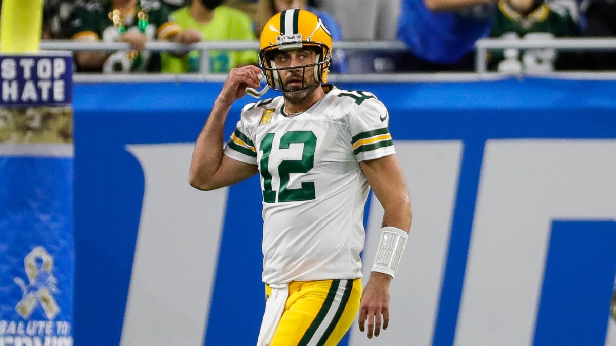 Aaron Rodgers to give Cowboys' Mike McCarthy 'a big old hug'