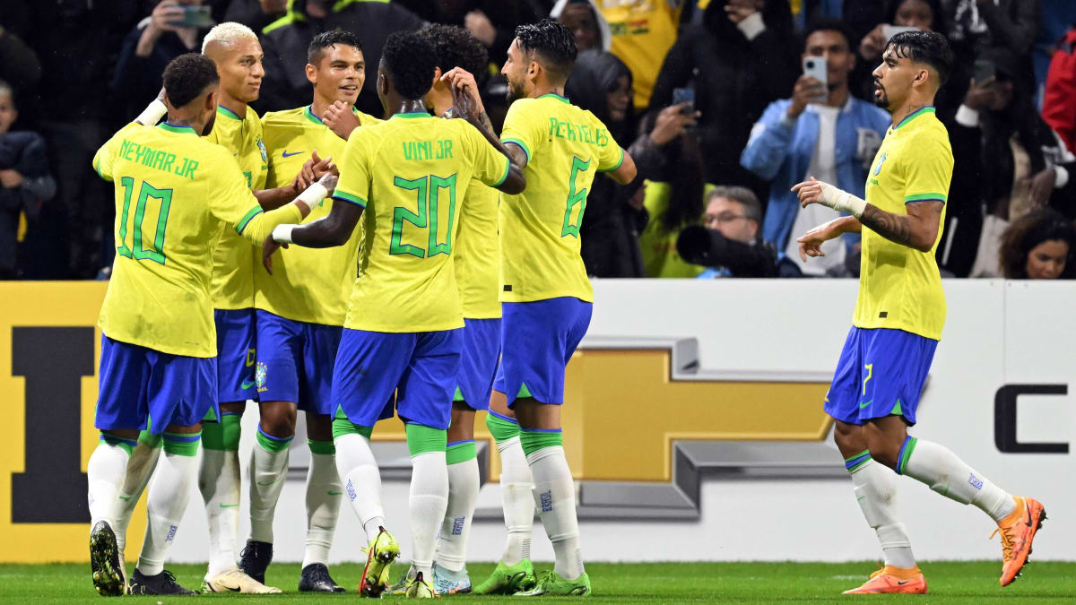 Neymar brazil celebrates hi-res stock photography and images