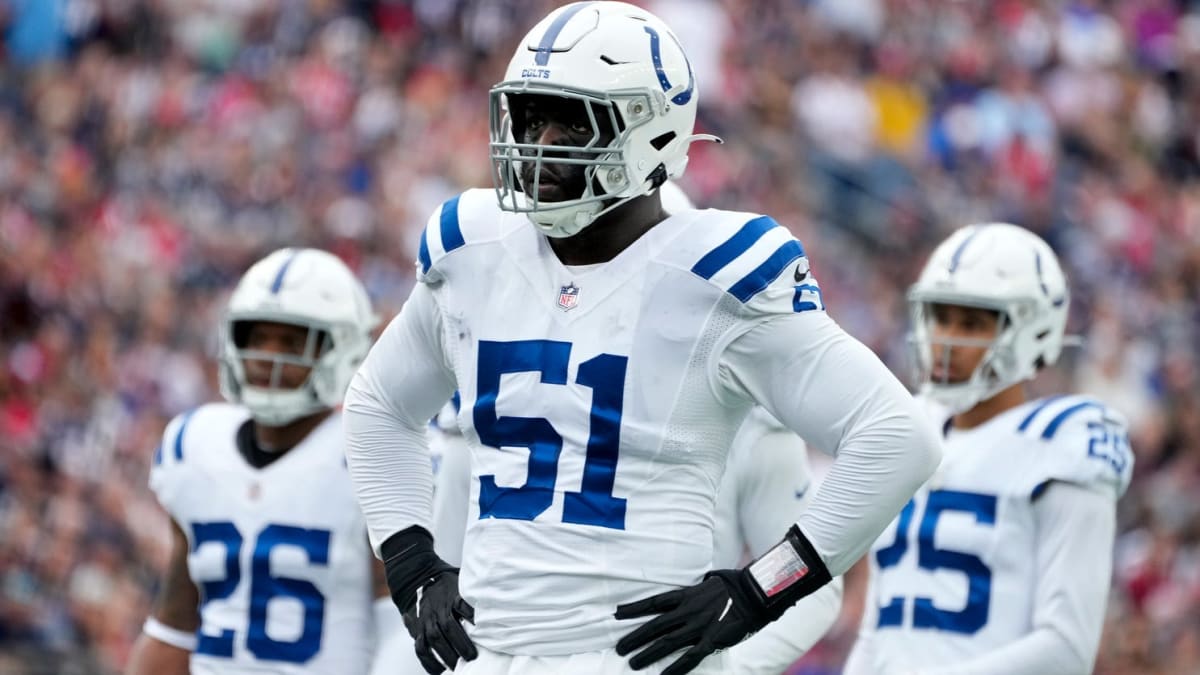 Leonard to play limited role for Colts; Ryan is inactive