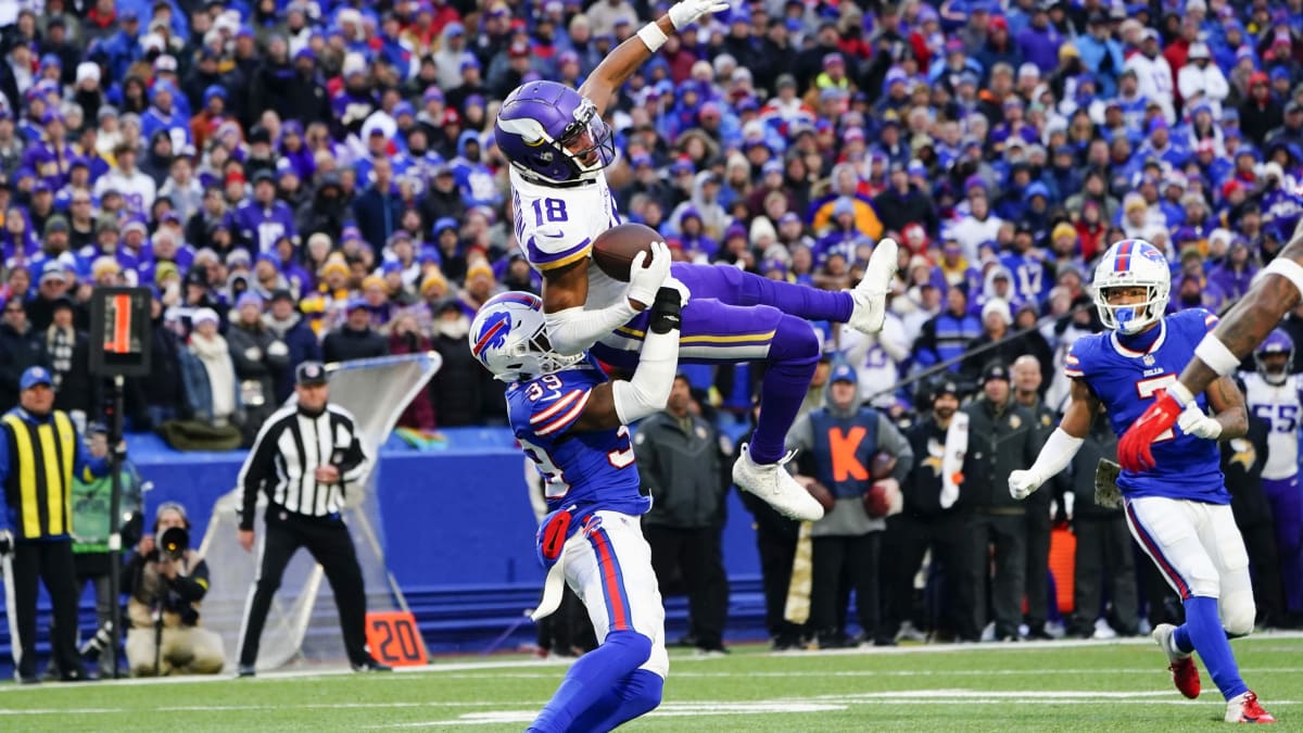 Vikings' Justin Jefferson Epic Catch Helps Defeat Bills 