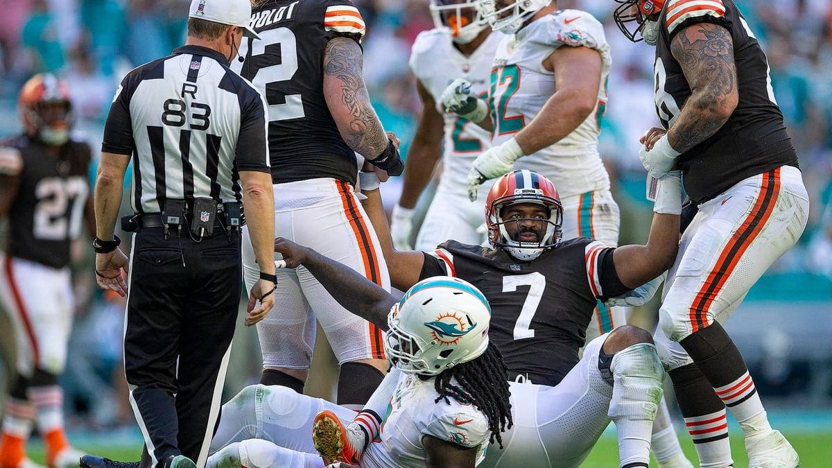 NFL Network - The #NFLPreseason rolls on to Week 3! The Cleveland Browns  are heading south to take on the Tampa Bay Buccaneers. 