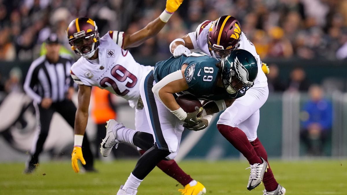 Commanders hand Eagles first loss of season in 'MNF' stunner