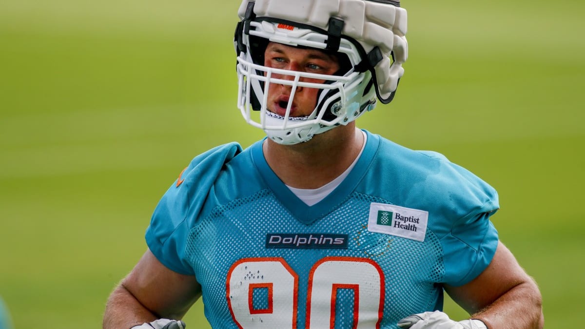 Healthy again, Emmanuel Ogbah is a key cog in Dolphins' new-look