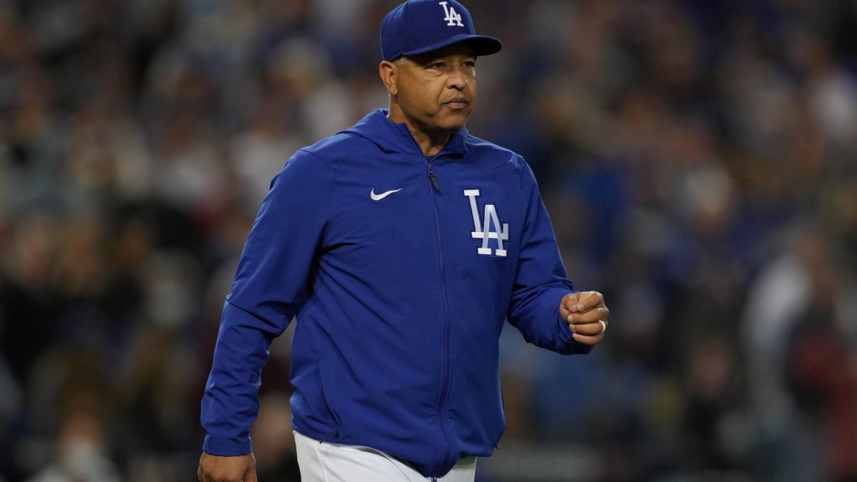 Whicker: New Dodgers manager Dave Roberts has proven nice guys can finish –  Daily News