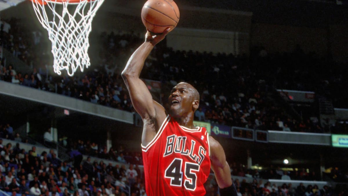 Toni Kukoc reveals how he knew that Michael Jordan was coming back from  retirement in 1995 - Sports Illustrated Chicago Bulls News, Analysis and  More