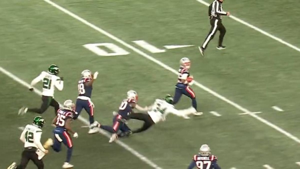 Patriots rookie returner Marcus Jones comes to the rescue