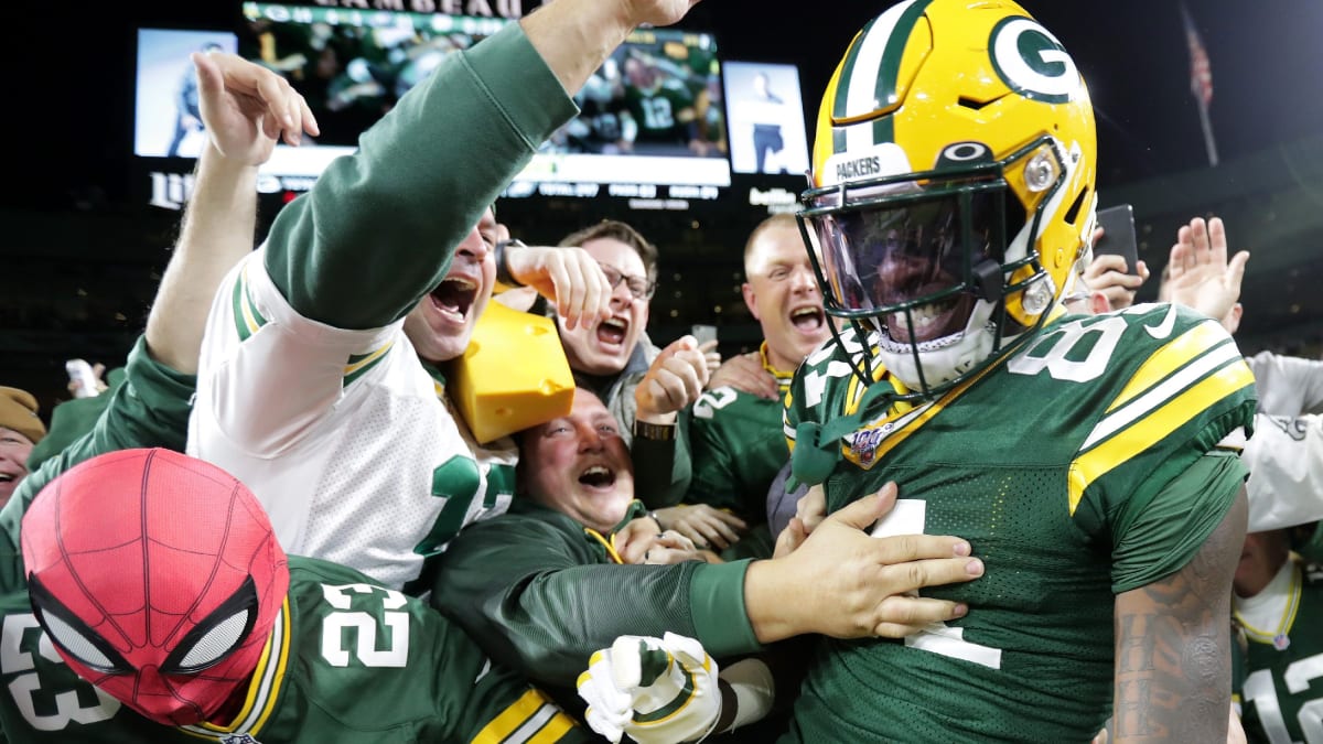 Oct 6, 2019: Green Bay Packers wide receiver Geronimo Allison #81 carries  the ball after a reception in the third quarter during an NFL game between  the Green Bay Packers and the