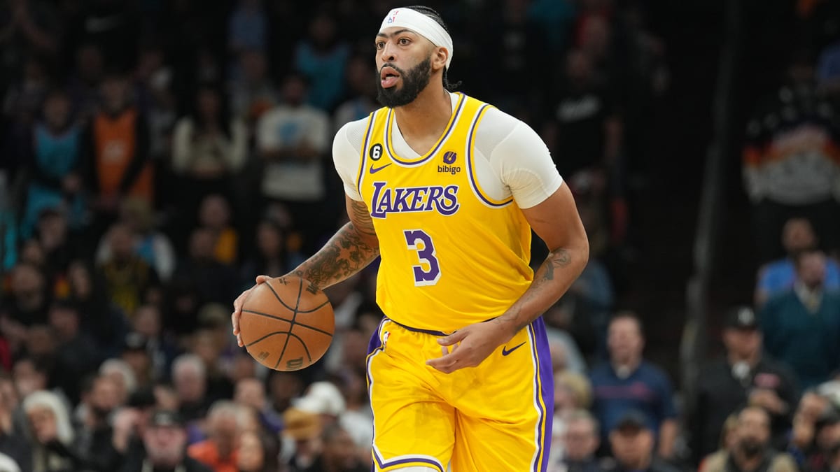 Lakers question coming in August: Extend Anthony Davis, or wait? - NBC  Sports