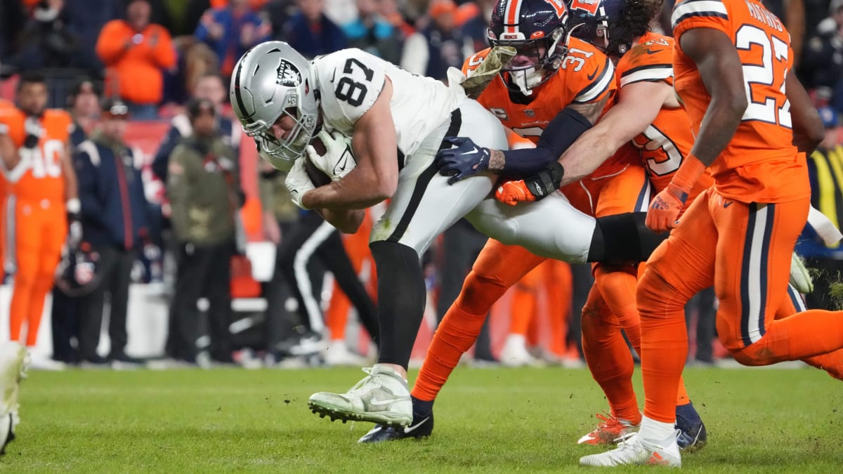 Who would you rather be: The Denver Broncos or Las Vegas Raiders? - The  Athletic