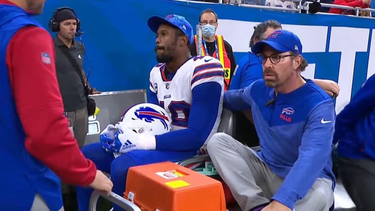 Von Miller injury: Bills star ruled out of second half with knee