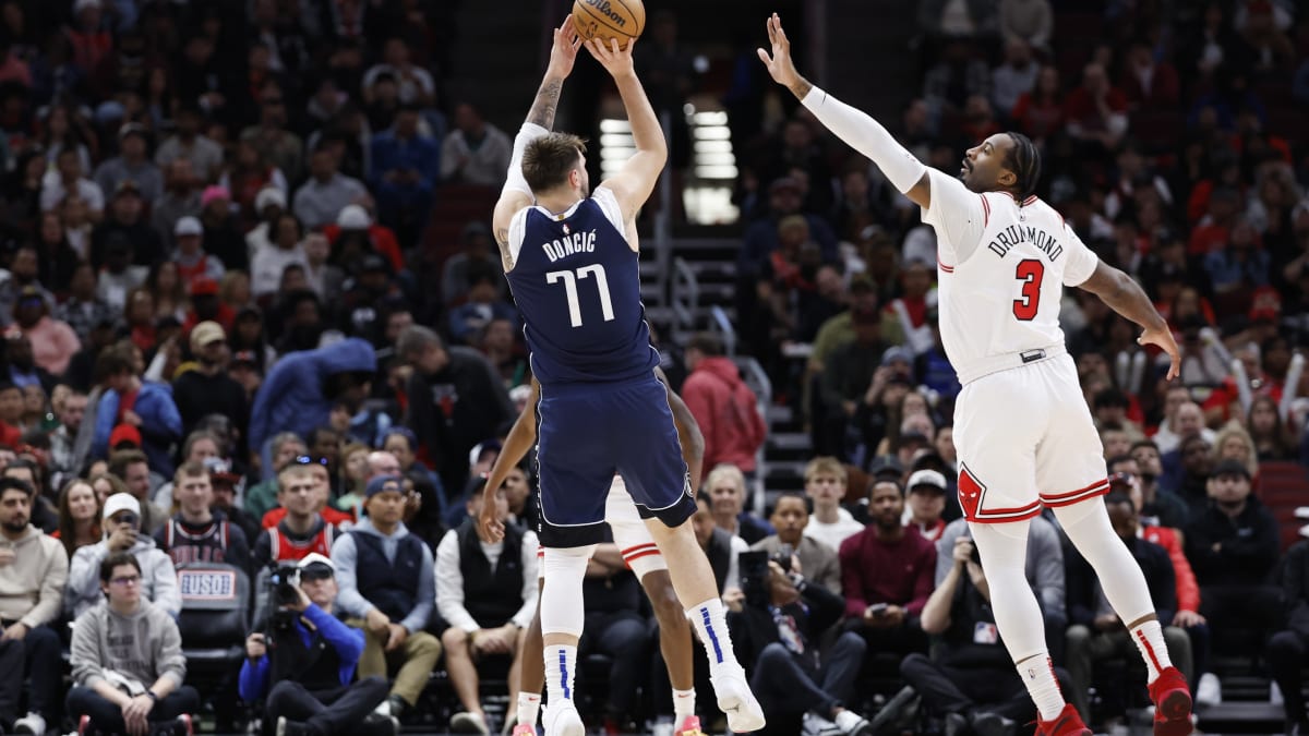 Luka Doncic's Historic 30-Point Triple-Double Streak Ends Against Chicago  Bulls - Sports Illustrated Dallas Mavericks News, Analysis and More