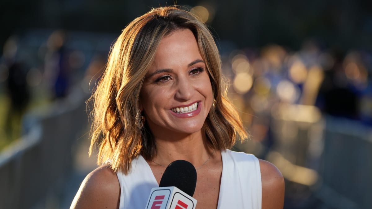 Girls Sports Month: ESPN anchor Dianna Russini got where she is because of  soccer, determination