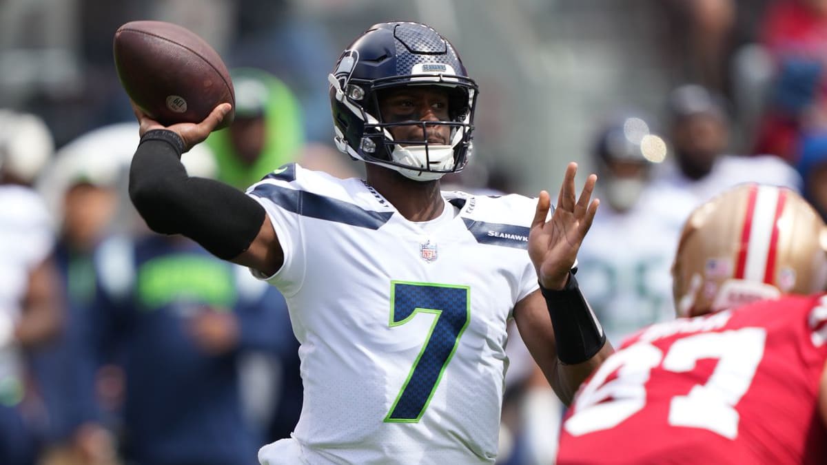 Seattle Seahawks vs. San Francisco 49ers: Who's Chasing Who for NFC West  Lead? - Sports Illustrated Seattle Seahawks News, Analysis and More