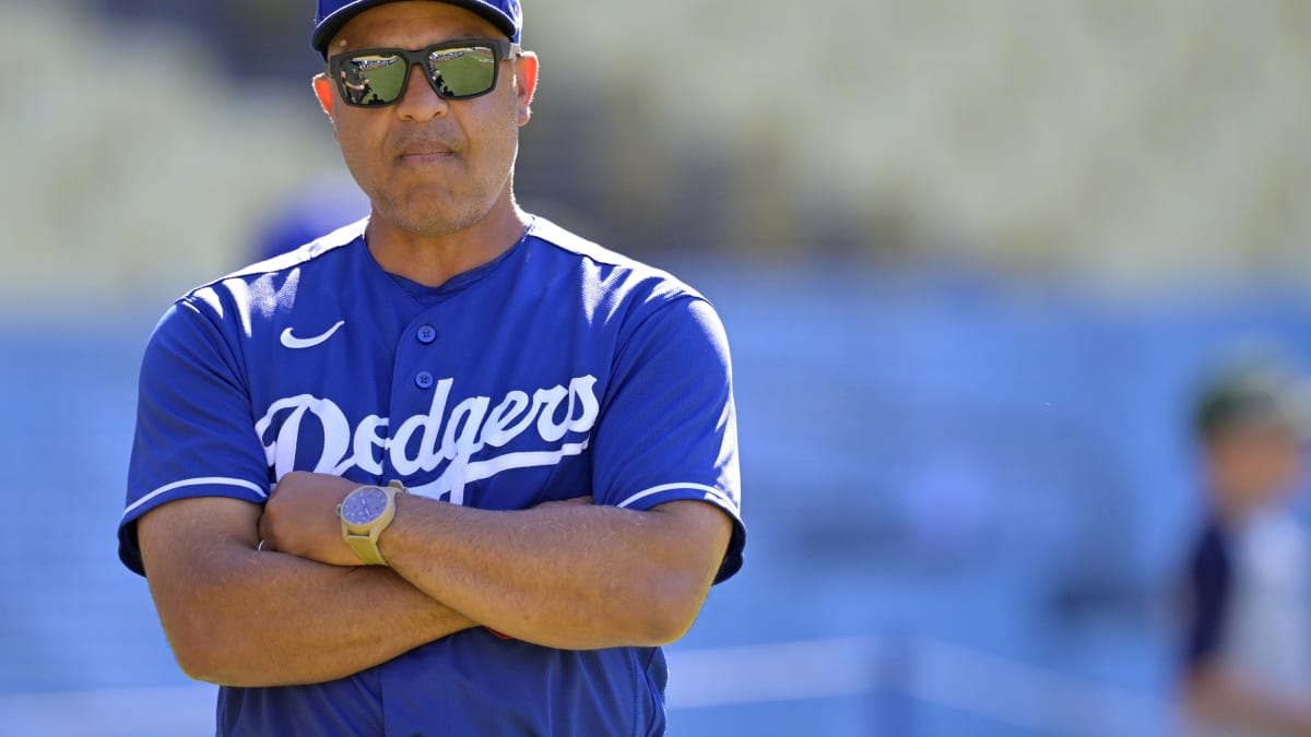 Bonsignore: LA Dodgers' hiring of Dave Roberts as manager is a bold move –  Daily News