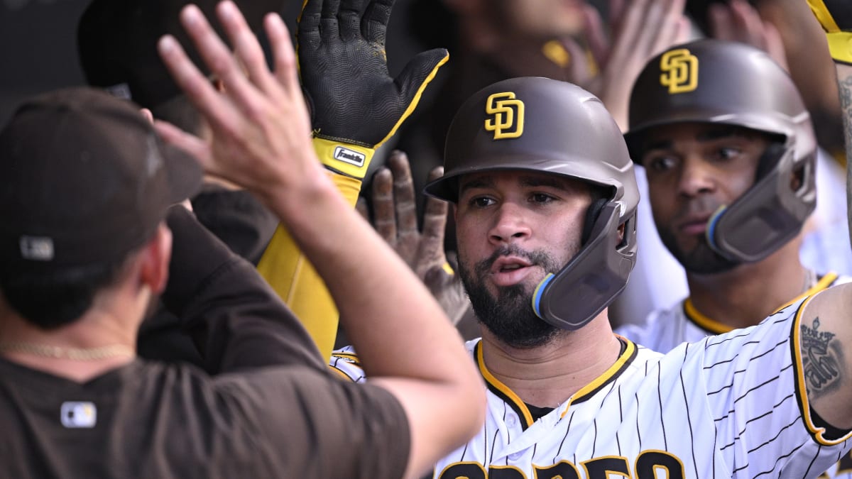 It's early, but Gary Sánchez is giving the Padres more than they