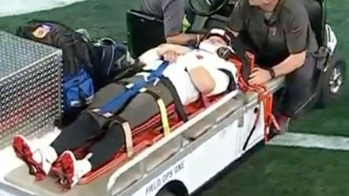 Buccaneers QB John Wolford carried off on stretcher following scary