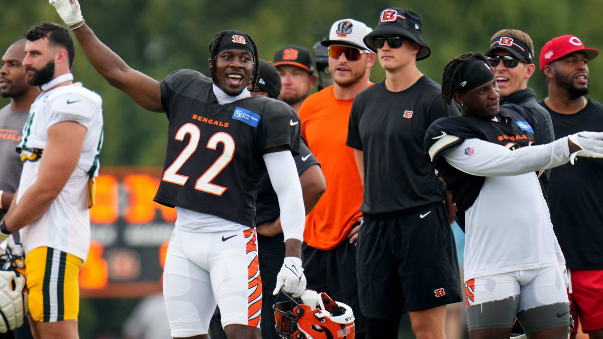 Cincinnati Bengals Practice Report: Tee Higgins Flourishes in New Role on  Day 9