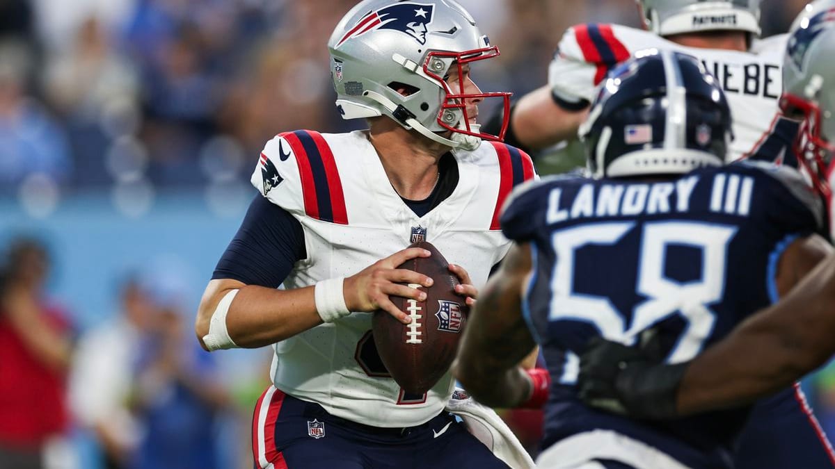 New England Patriots backup quarterback Bailey Zappe (4) attends an NFL  football practice, Sunday, July 30, 2023, in Foxborough, Mass. (AP  Photo/Mark Stockwell Stock Photo - Alamy