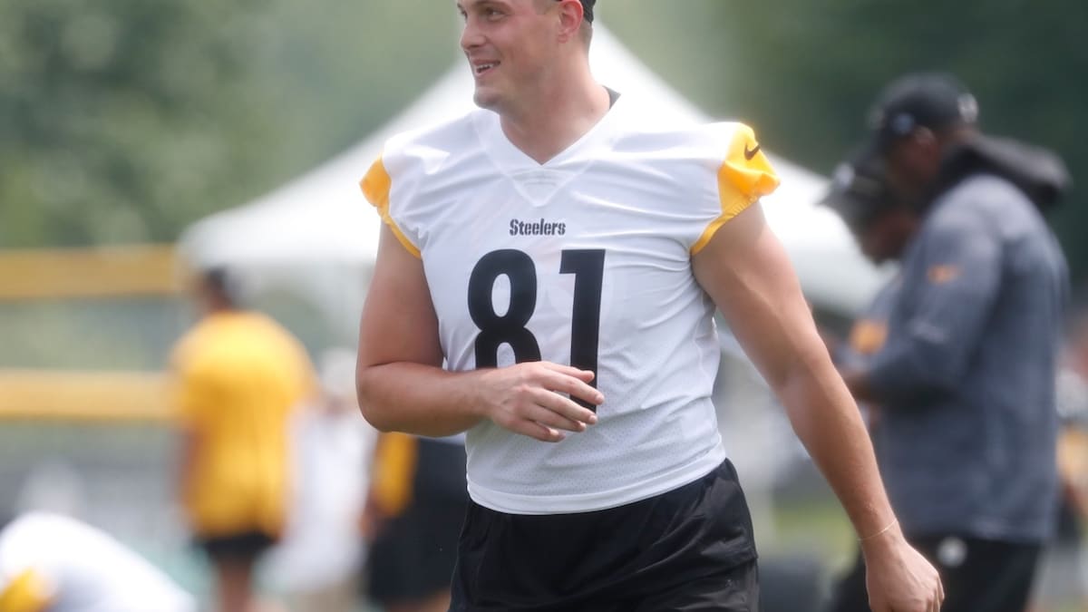 Pittsburgh Steelers TE Working Through Minor Injury - Sports Illustrated  Pittsburgh Steelers News, Analysis and More