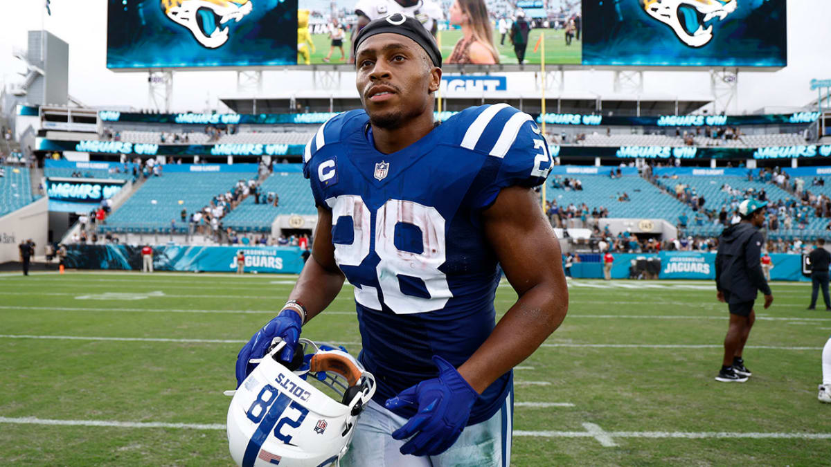 Colts give disgruntled RB Jonathan Taylor permission to seek a