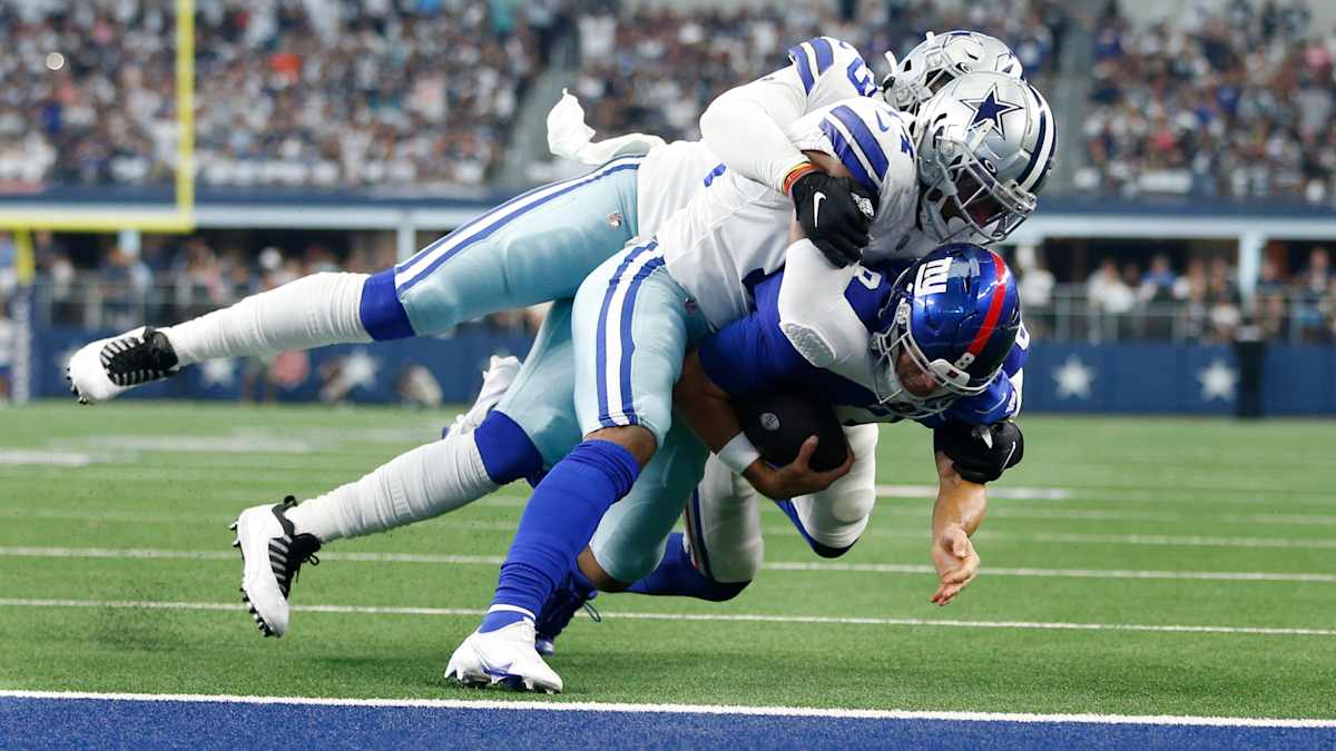 Dallas Cowboys linebacker Jabril Cox (14) in action during an NFL football  game against the Washington Commanders, Sunday, Oct. 2, 2022, in Arlington.  (AP Photo/Tyler Kaufman Stock Photo - Alamy