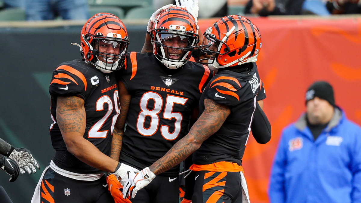 NFL Super Bowl Odds 2023: Ken Walker III and Joe Mixon Give Seahawks and  Bengals a Lift