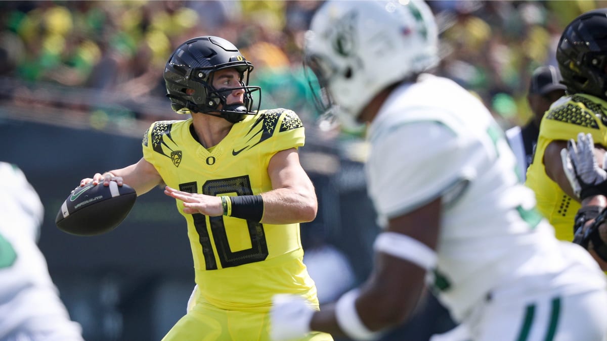 Oregon Football: Where Oregon Quarterback Bo Nix Ranks in Week 3