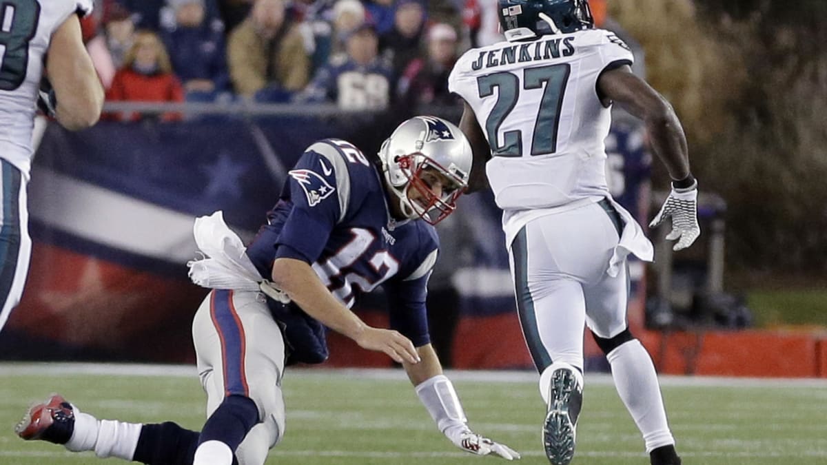 How to watch the Philadelphia Eagles vs. New England Patriots this  afternoon on CBS