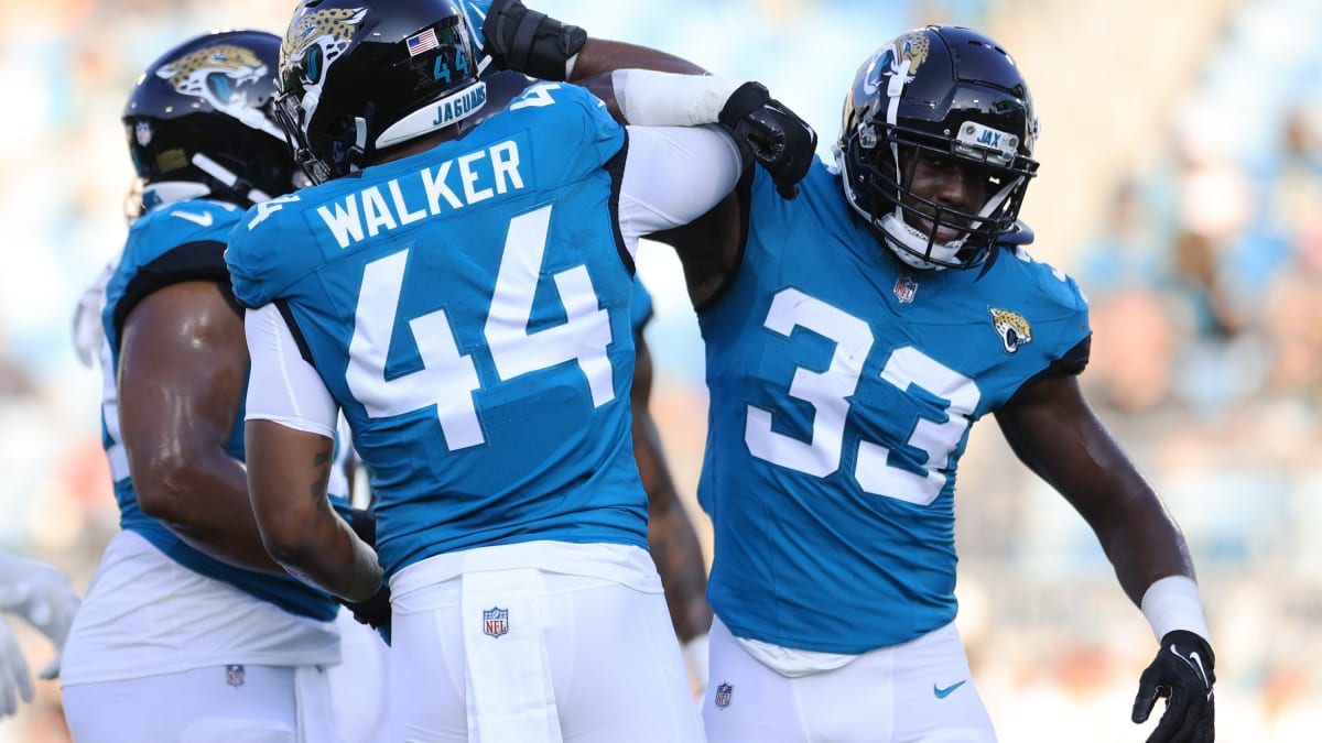 JACKSONVILLE, FL - SEPTEMBER 18: Jacksonville Jaguars defensive