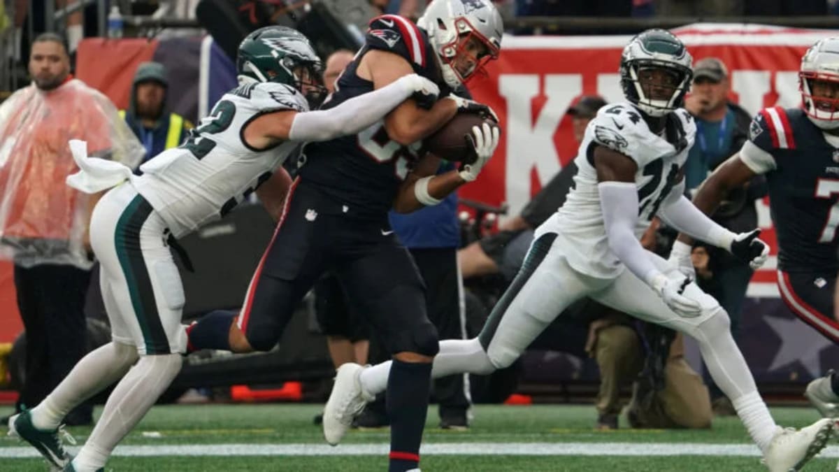 Mac Jones 2 TD Passes Leads New England Patriots Comeback vs. Philadelphia  Eagles - Sports Illustrated New England Patriots News, Analysis and More