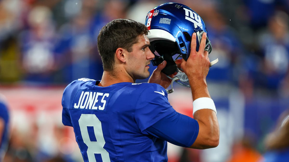 Daniel Jones puts up fight, but Cowboys overpower Giants