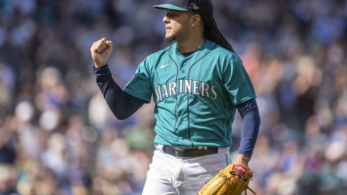 Seattle Mariners' Luis Castillo Gets Critical Win and Extends Incredible  Streak