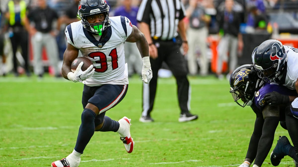 Texans' line shuts out Steelers' pass rush, running game revived by Dameon  Pierce: 'We knew the mission we had today'