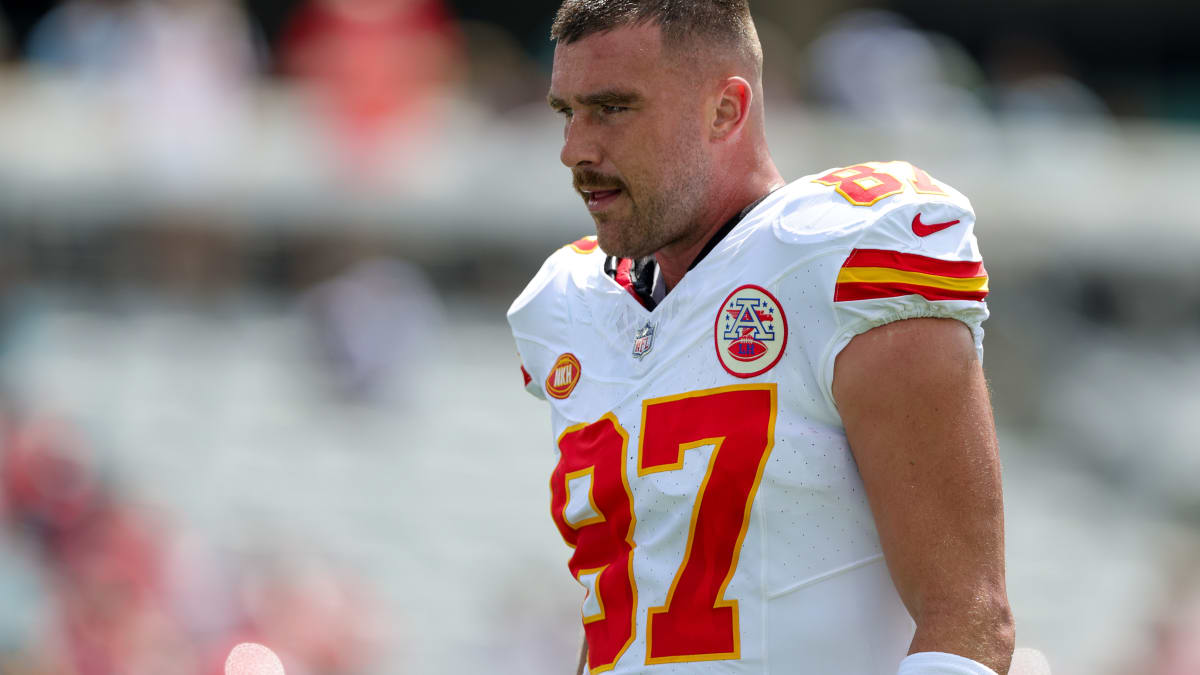 KC Chiefs TE Travis Kelce Finally Addresses Taylor Swift Dating Rumors -  Sports Illustrated Kansas City Chiefs News, Analysis and More