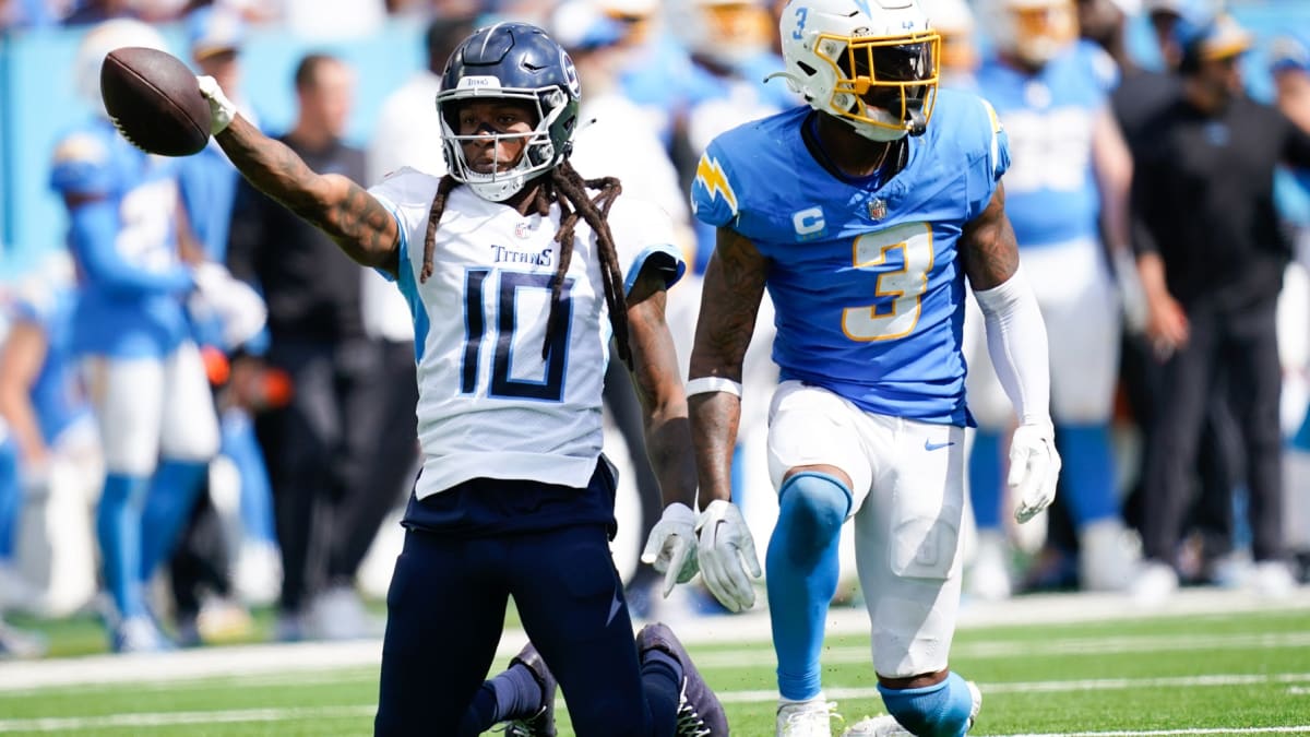 Titans' DeAndre Hopkins is questionable, could play vs. Chargers