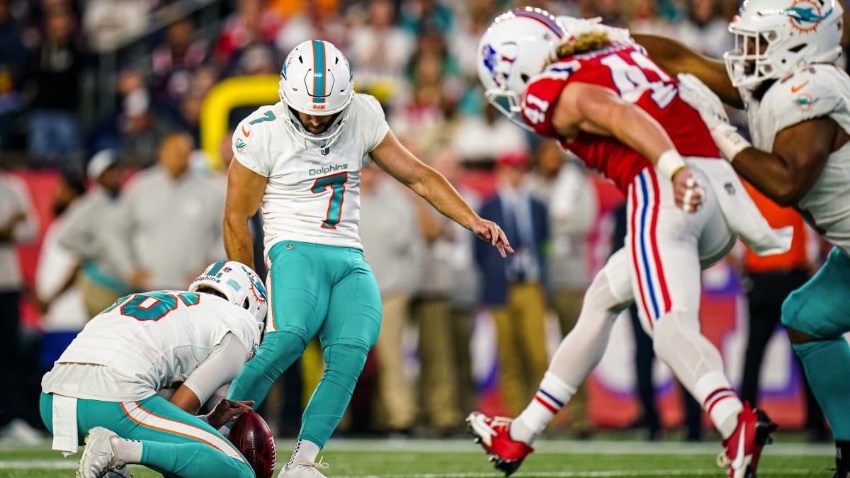 Squatting Didn't Agree with Dolphins Punter Jake Bailey - Sports  Illustrated Miami Dolphins News, Analysis and More