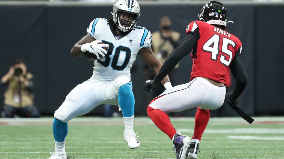 Panthers agree to terms with Deion Jones