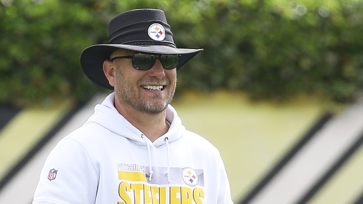 Mike Tomlin on Steelers fans chanting to fire OC Matt Canada: 'We