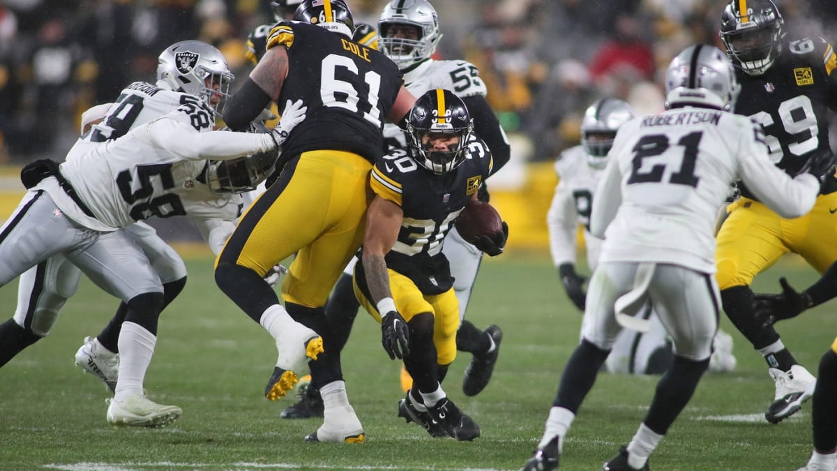 How to Stream the Sunday Night Football Raiders vs. Steelers Game