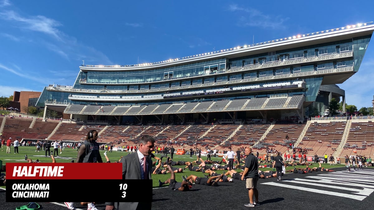 Justin Fields ignores line of scrimmage, throws illegal pass from